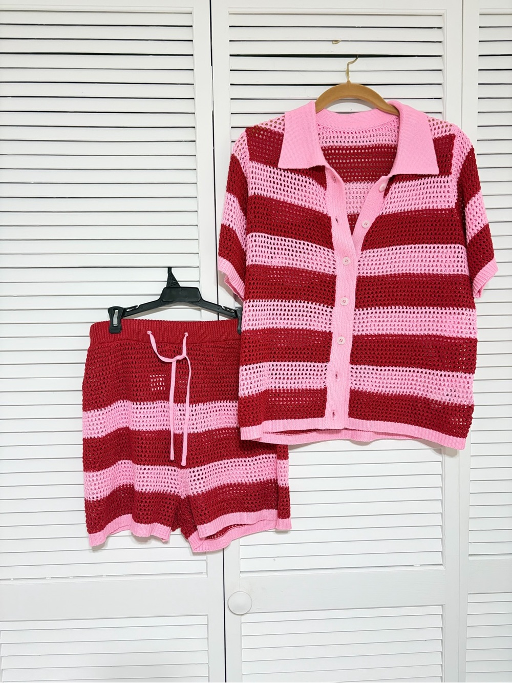 Women’s Two-Piece Pink & Red Striped Knit Short Set